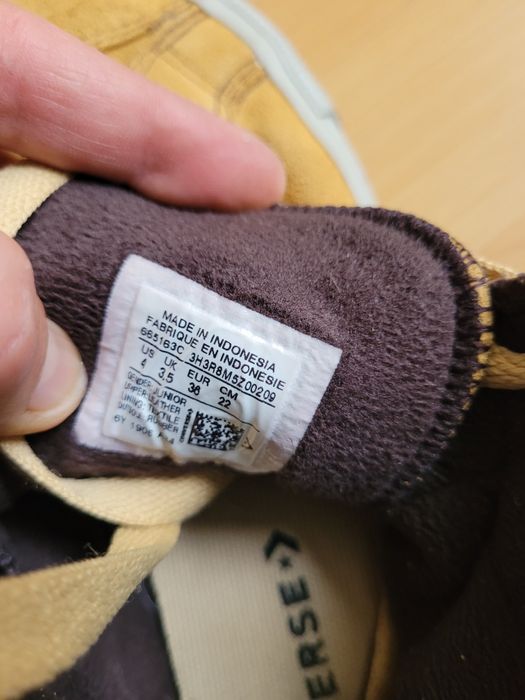 Teniși Converse din piele întoarsă
