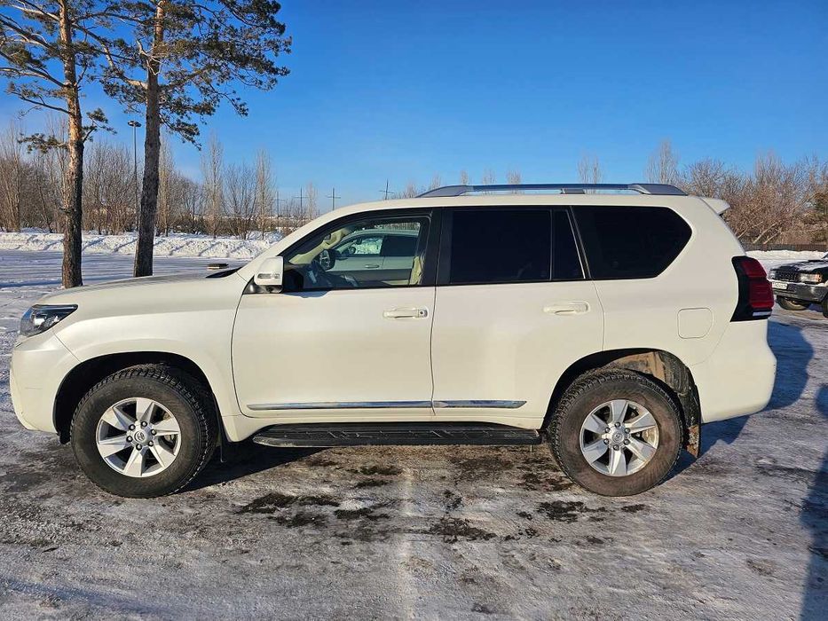 Toyota Land Cruiser Prado 2022 г.