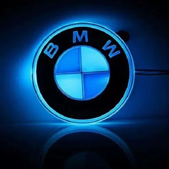 Emblema Iluminata BMW 82 mm Lumina Led Alb / Albastru / Rosu Capota