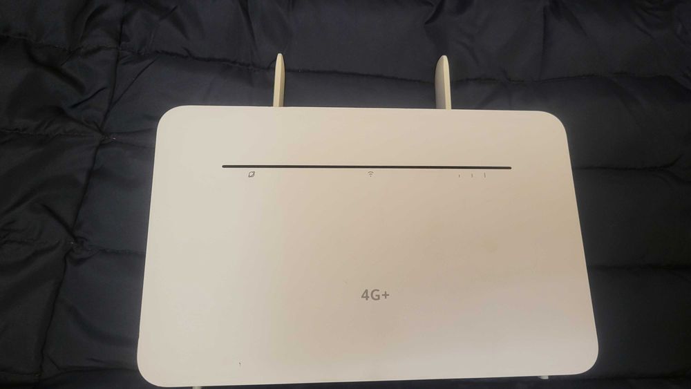 Huawei 4G+ router + 2antene cu sim liber retea model B535-333