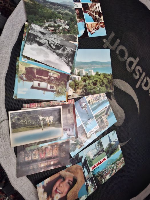 Албум със стари картички от България