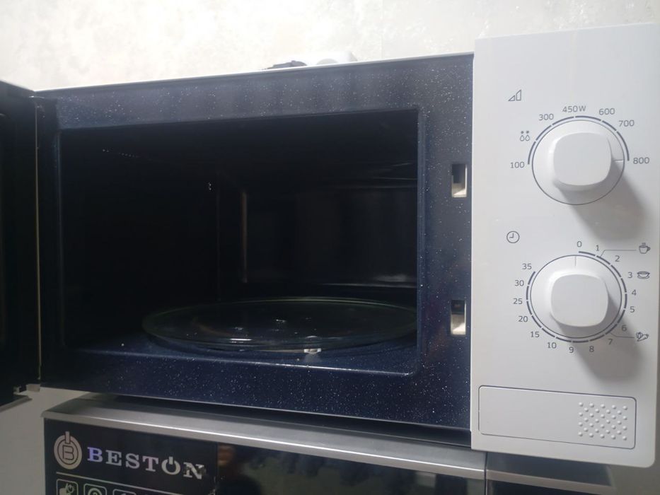 Продается почти новая микроволновка Самсунг био керамика