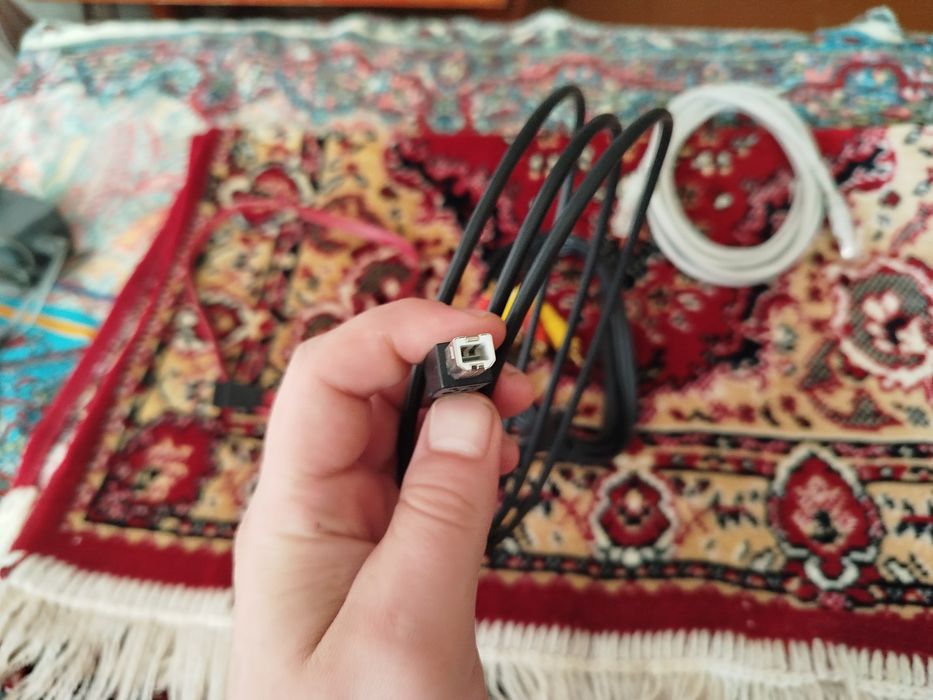 Продам кабеля рабочие-новые.