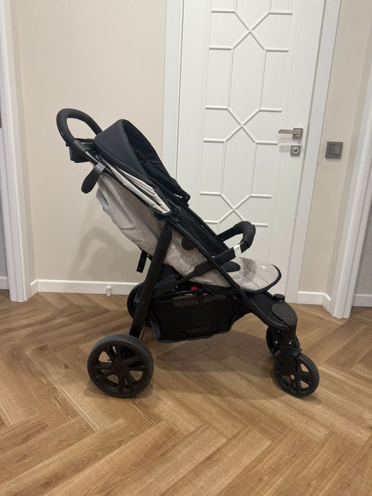 Коляска прогулочная