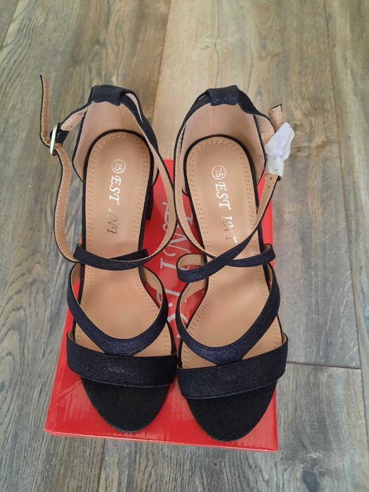 Дамски летни обувки