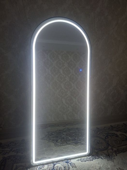 Зеркало с лед подсцветкой 80*180 см