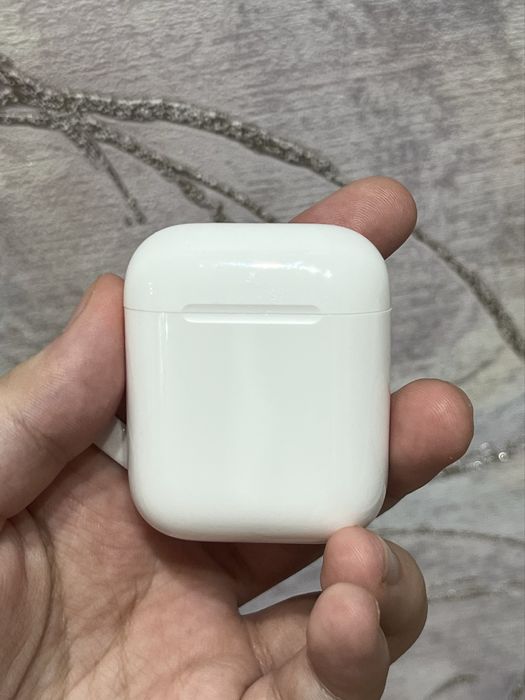 Продам Airpods 2