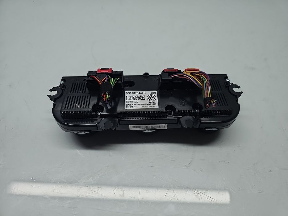 Panou comanda clima Volkswagen Touran (5T1) R-line [Fabr 2015-prezent