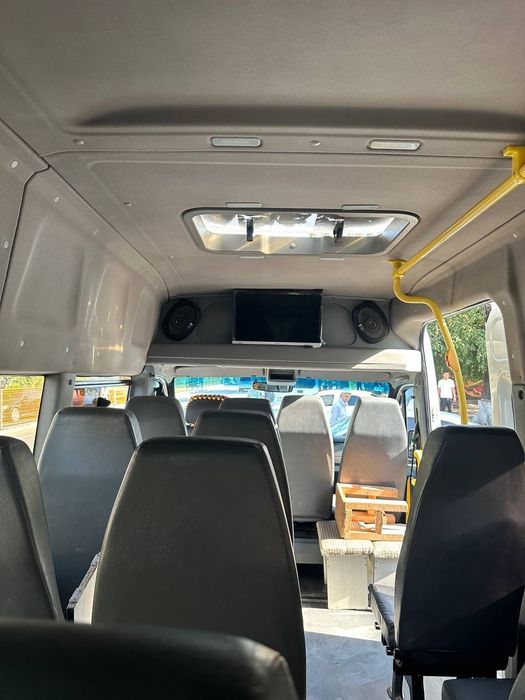 Gazel Next mikroavtobus