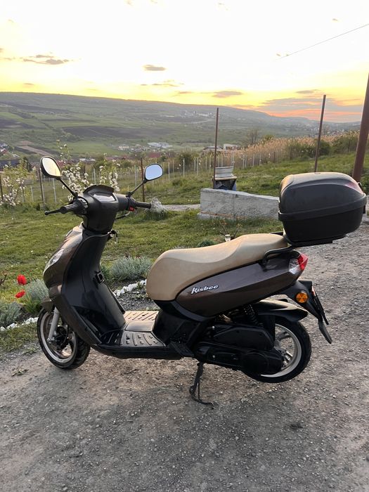 Scuter Peugeot kisbee 50cm