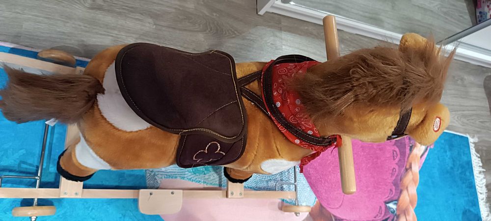 Люлеещо плюшено конче