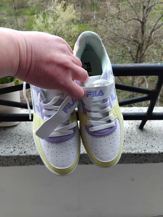 Оргинални дамски маратонки Fila