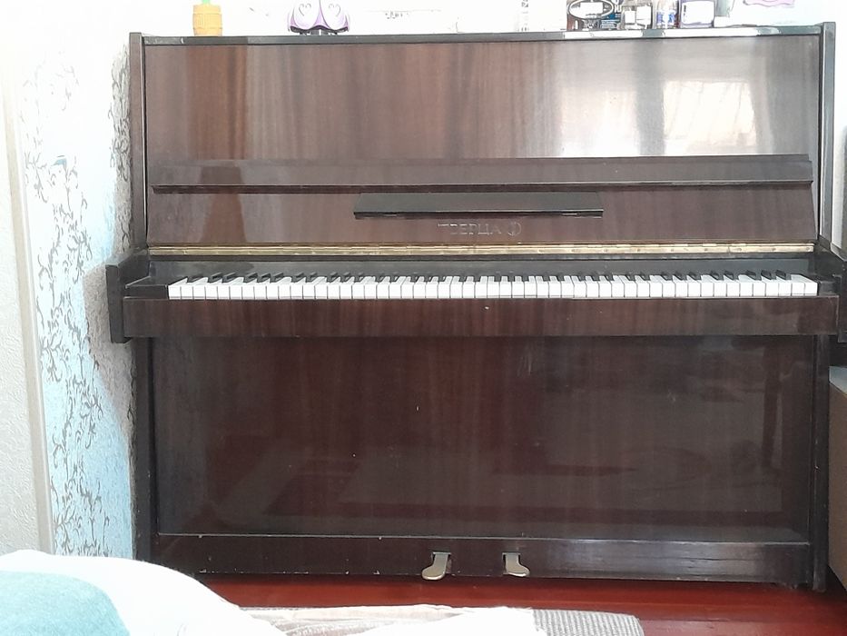 Пианино ТВЕРЦА отличном состояние