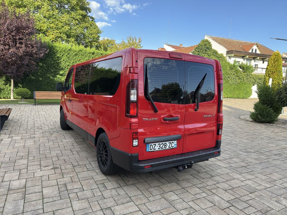 Renault Trafic Passenger 9 locuri – 1.6dCi