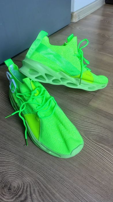 Маратонки и кецове по 25 лв, номер 43