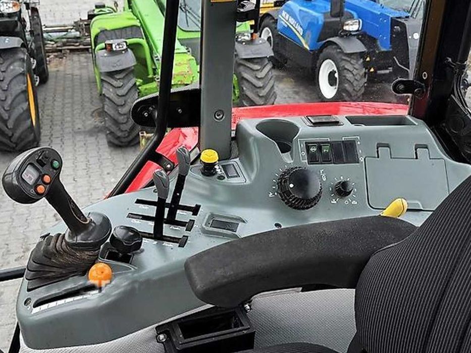 Трактор колесный McCormick MC100