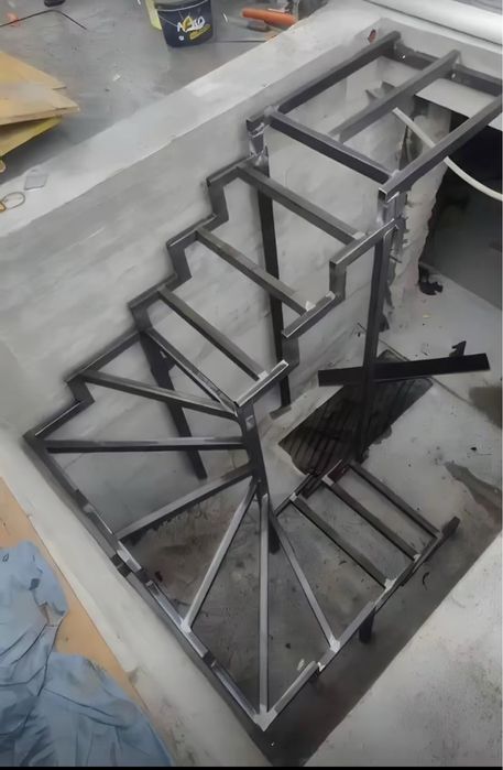 Изготовление антрилосльног этажа и лестниц