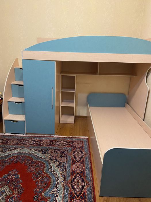 Детская кроватка.