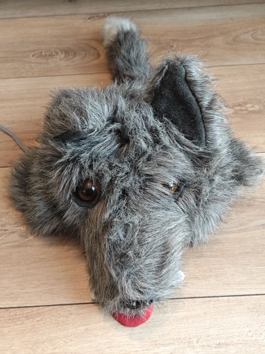 Caciula blana Elon model lup marime L