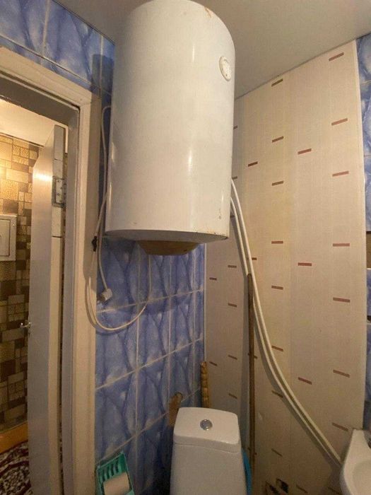 продам 1 комнатную в центре