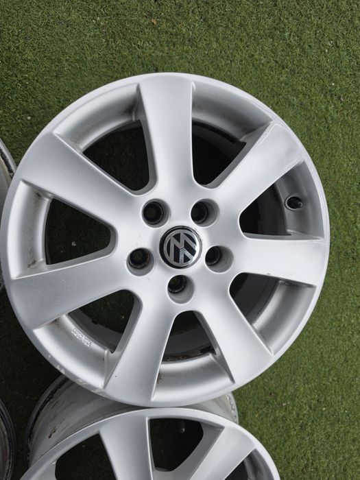 16 5x112 Vw Golf Touran Caddy Skoda лети джанти 5х112