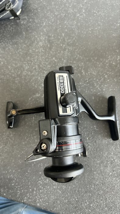 Vând 2 mulinete Daiwa vintage