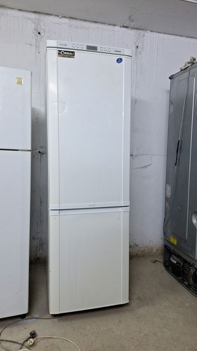 Холодильник Самсунг