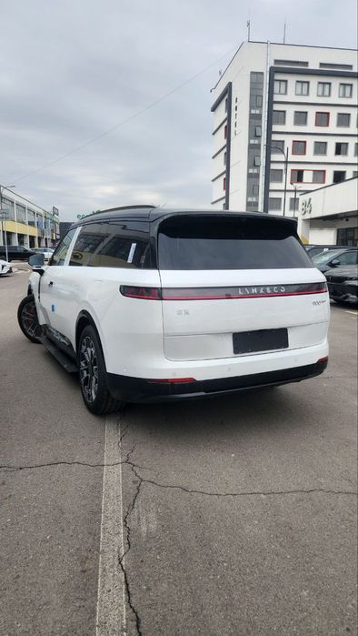 Lynn & co Ultra 2-Turbo 2025 чёрный на чёрном , белый на черном