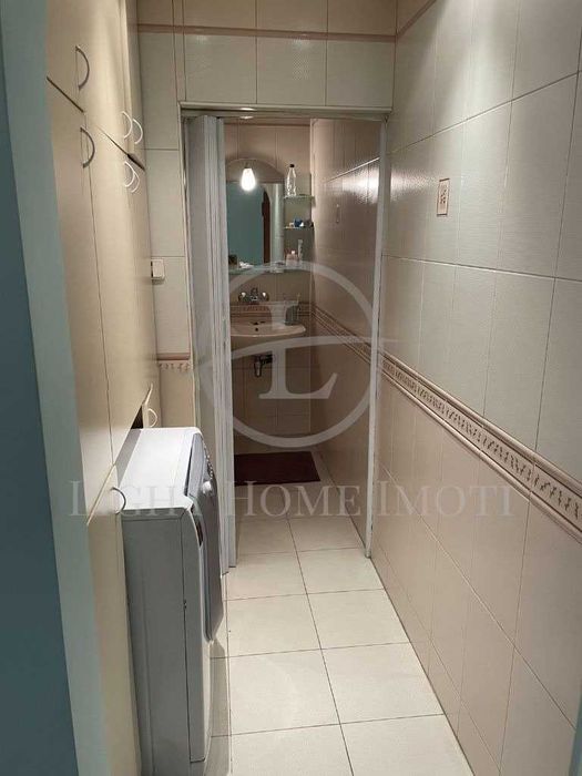 Продава се Тристаен апартамент в Пловдив, Каменица 1 - 110 кв.м за 1855 €/кв.м - Снимка #11