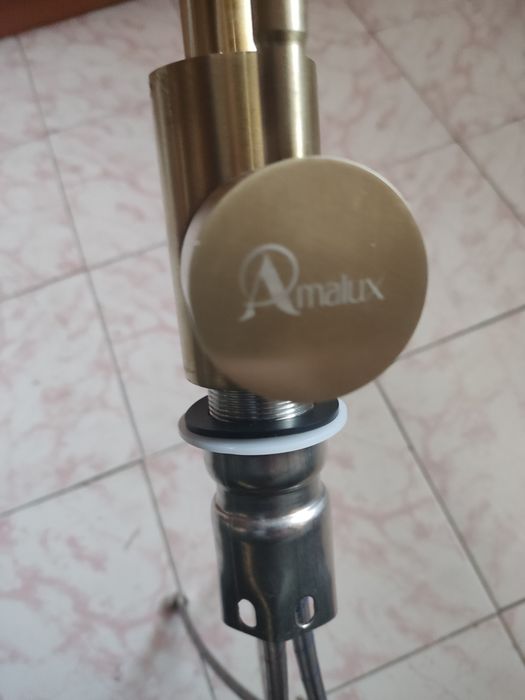 Vând baterie ca noua