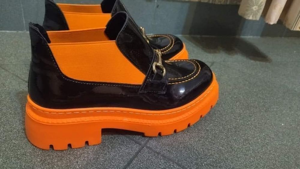 Обувки с мека подметка, всекидневни.Нови !