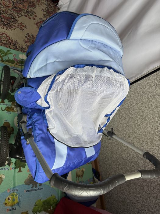 Коляска многофункциональная