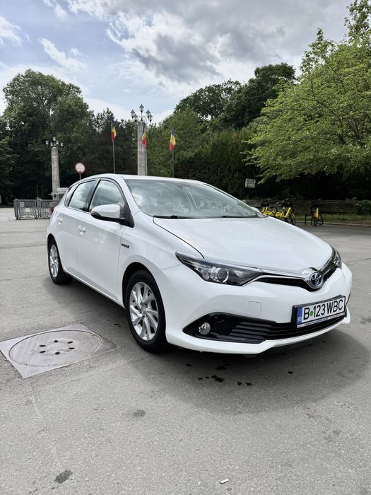TOYOTA Auris 2018 — imagine 2