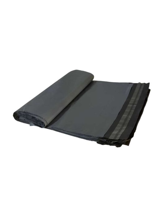 Kuryer paket xar xil o'lchamda