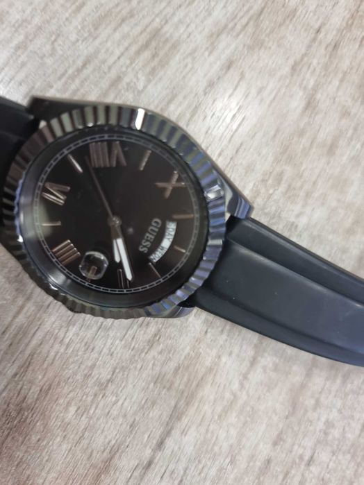 Мъжки часовник GUESS 42 мм