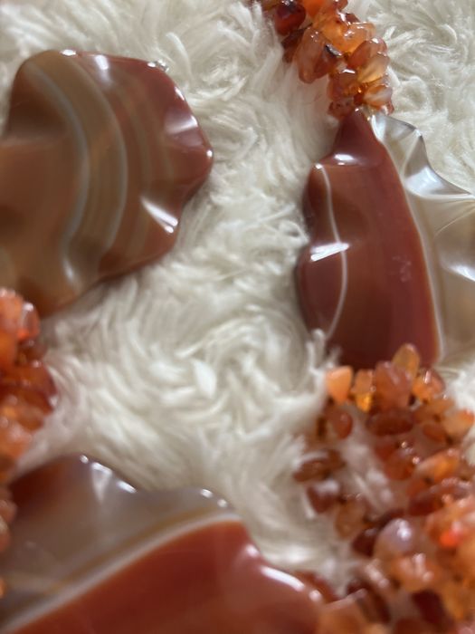 Гърдан от сердолик