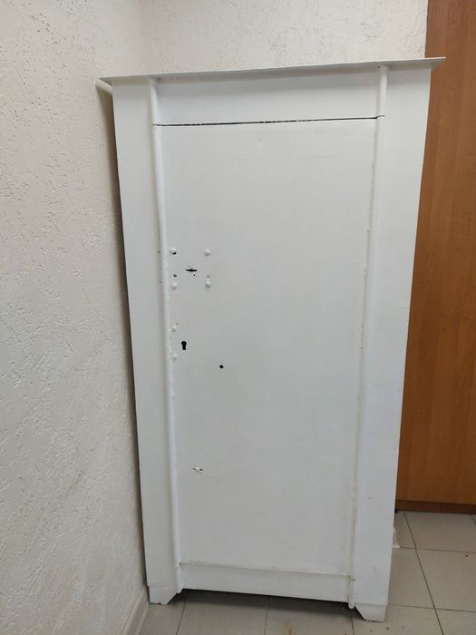 Продам металлический сейф