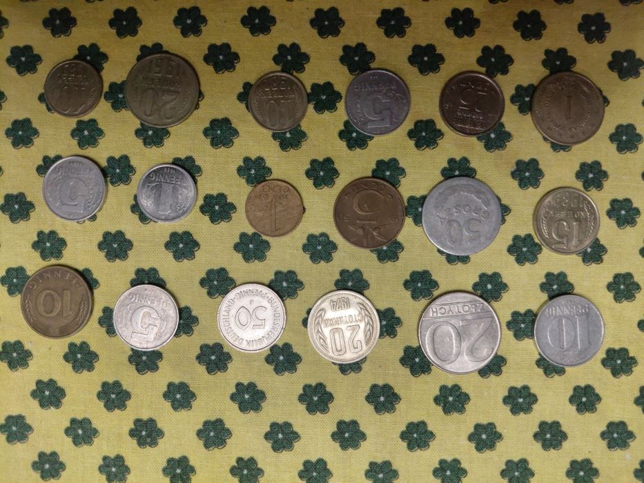 Старинни монети. Някои са доста стари тиражи