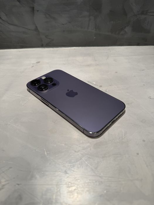 КАТО ЧИСТО НОВ Iphone 14 Pro Purple