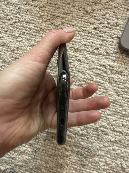 Iphone 11 Pro, verde inchis, in stare foarte buna