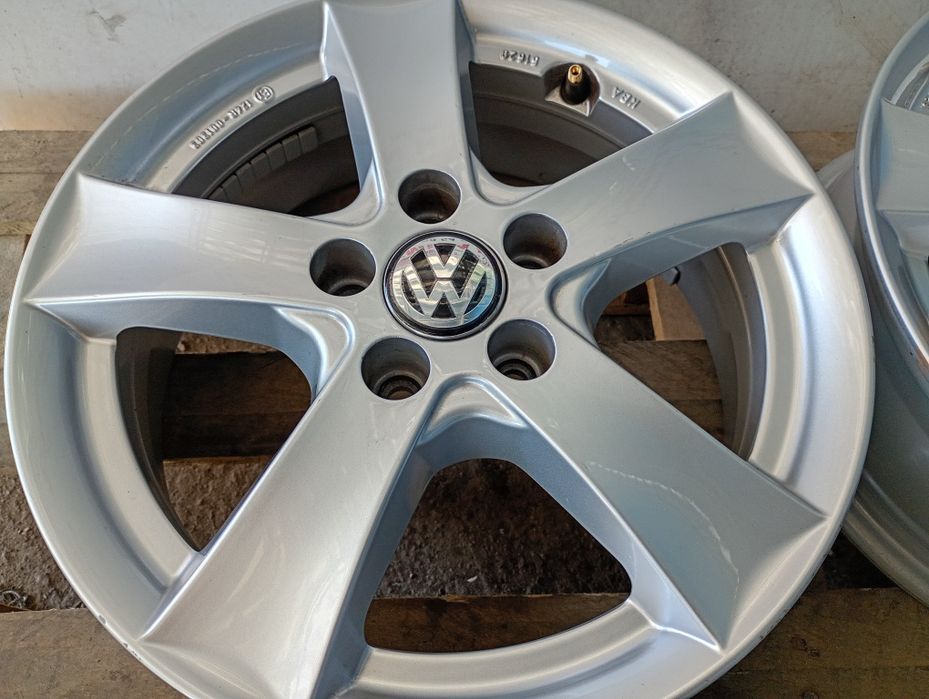 Почти нови Dezent 15-5x100 ER40 5.5j Volkswagen Polo