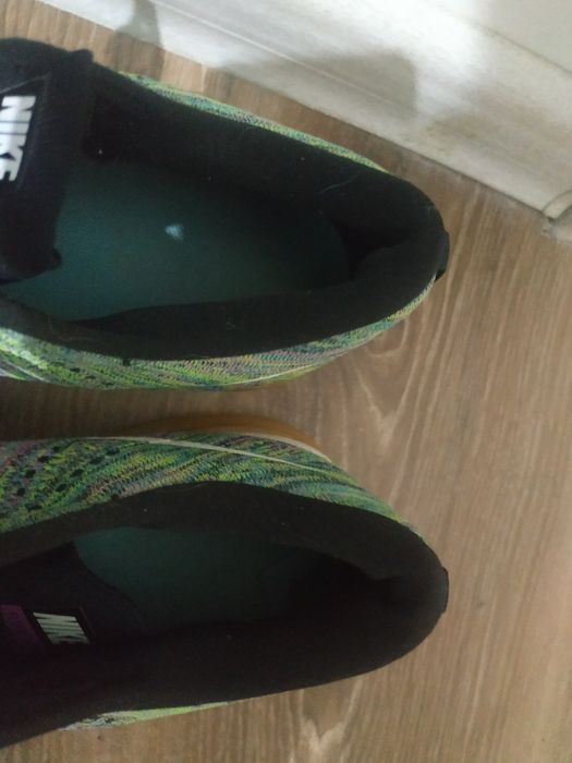 Кросовки отличные,фирмы NIKE оригинал размер 41 ,в отличном состоянии,