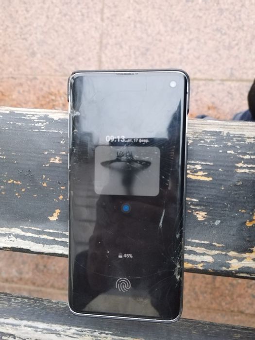 Samsung S10 128/8 цена 77777тенге или обмен айтындар