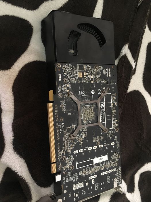 radeon rtx480 4gb новая в идеале СРОЧНО