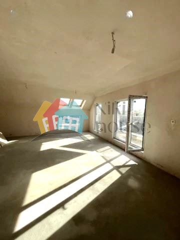 Продава се Четиристаен апартамент в Варна, Аспарухово - 187 кв.м за 1027 €/кв.м - Снимка #6