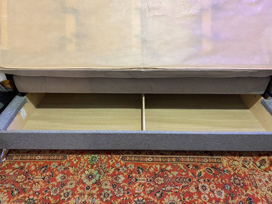 Диван серый угловой