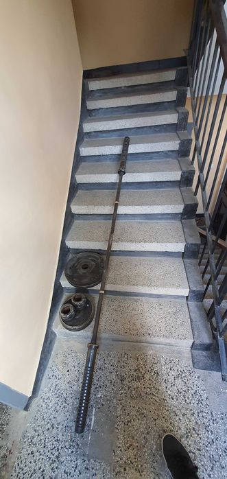 Олимпийски лост с тежести