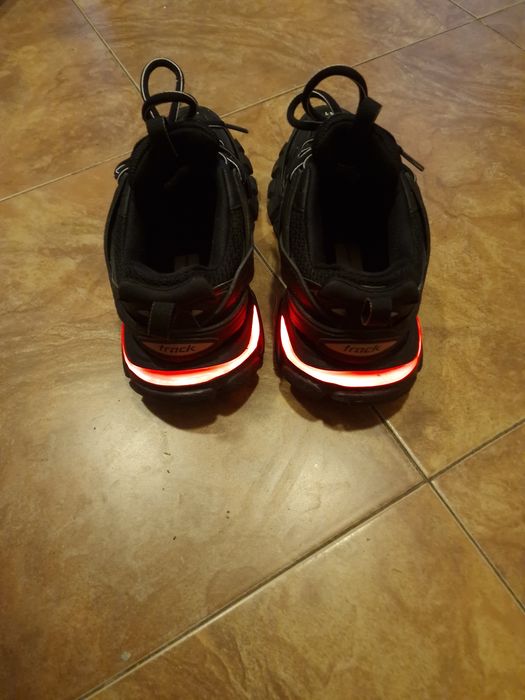 Balenciaga track led