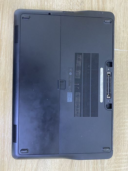 Ноутбук Dell Latitude E7240