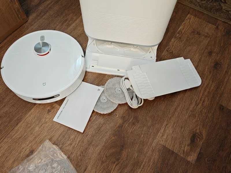 Xiaomi Mijia M40 — Умный робот-пылесос